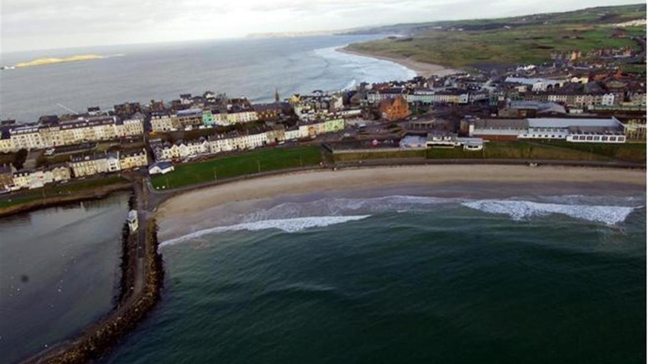1 West Beach - Dog Friendly - Portrush By The Sea Exterior photo